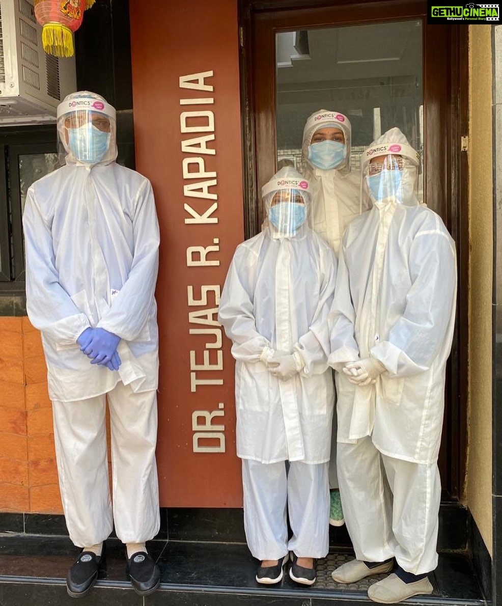 Ameesha Patel Instagram - My dentist Dr Tejas Kapadia has exemplary precautionary measures in place ... the highest level of sanitisation possible at evry step.I was left amazed when I visited him for a dental check up last week .. felt soooo safe and secure .. outstanding precautions 👏🏻👏🏻👏🏻👏🏻👏🏻👏🏻👏🏻👍🏻👍🏻👍🏻