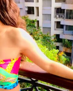Ameesha Patel Instagram - How I wish I was HOTTT!!!😀😀😀😀😀😀😀💋💋💋💋💋