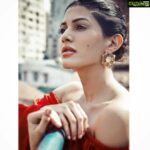 Amyra Dastur Instagram - “Whatever it is that stirs your soul, listen to that. Everything else is just noise.” - #nicolelyons 🌟 . . Shot by @divrikhyephotography 📸 #mua @makeupbyriddhima 💄 Hair Stylist @krisann.figueiredo.mua 💥 Styled by @thestyleversatile 🎀 Outfit by @zooomberg Earrings @hyperbole_accessories Mumbai, Maharastra