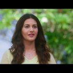 Amyra Dastur Instagram - With the new year comes new love, shenanigans and a whole lot of fun!!! ☀️🌿❤️ Presenting a glimpse of the #officialtrailer of #manasukunachindi directed by @manjulaghattamaneni 😄👏🏼 (To watch the full version, just click on the link in my profile 💃) @sundeepkishan Hyderabad/telengana.