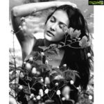 Amyra Dastur Instagram – “Go ahead, unplug.
Spend time in #nature …
Let your thoughts #wander …
Be with yourself.
In the quiet you will better hear the #whispersofyoursoul …” Lonavala Khandala Maharashtra