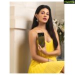 Amyra Dastur Instagram - #ad - The Mi 11 lite has the perfect hue for you! 🌟 Available in beautiful Tuscany Coral, Jazz Blue, Vinyl Black colors and loaded with a 10-bit AMOLED display so that your eyes will enjoy a wide spectrum of colors. Carry the Mi 11 Lite with you wherever you go as this smartphone is the slimmest in the world with a host of features, remaining light as ever so that you can have the best of both worlds! Check out @xiaomiindia for more details. ♥️ . . . #liteandloaded #mi11lite #mismartphone #xioami #xioamiindia #smartphone #newtech #newphone #newlaunch #latesttechnology #slim Mumbai, Maharashtra