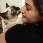 Amyra Dastur Instagram - I was never a cat person. I remember my mom got Emma 19 years ago and I was so annoyed with mom because I wanted another dog. I always thought cats weren’t as loving or playful as dogs. I was so wrong. Emma became my favourite animal. She was playful and loving and weird! She made me laugh so much and love so hard. I’m heartbroken that you won’t be with me but I’m so honoured to have gained your love 💋♥️ Here’s to growing up together baby girl. May you get lots of chairs and sofas to ruin in cat heaven and an unlimited amount of cat nib 😉♥️ Goodbye my jaan, I love you 3000 ✨