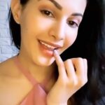 Amyra Dastur Instagram – After wearing lipstick for hours at work, I want my lips to get the best treatment.
So what’s better than using natural products 🍃 that give you the best results? 💃🏻🌟
I use @namyaaskincare Lip Scrub and Lip Serum for pink, plump and soft lips. 
Want your pouty lips back? 👄 Order @namyaaskincare 🌟
.
.
.
#naturalproducts #lipcare #lips #liphydration #reels #feelitreelit #feelkaroreelkaro #skincare #pout