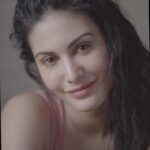 Amyra Dastur Instagram - Let your smile change the world. Don’t let the world change your smile. ♥️ . . 📸 @dieppj . . . #feelitreelit #feelkaroreelkaro #reels #reelsinstagram #reelitfeelit #smile #naturalmakeup #happygirlsaretheprettiest #spreadlove