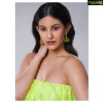 Amyra Dastur Instagram - 🌈 Colour POP 💥⚡️🍀 . . Photographer: @ashish_sawant__ Stylist:- @mustafa_maniyax Assisted by @__sagarikadesai__ Earrings: @keiyura_jewelry Outfit: @julyissue_online MUA: @sneharodricks Hairstylist: @kamaldeepss Production:- @team_aspiring_ Photography Team @omkar.kocharekar @gaurang.inamdar @iomkarsonawane Retouch :- @ark_photos1 . . . #neon #neoneyeshadow #colourpop #funky #fashionphotography #girlsjustwannahavefun #makeuplooks #fashion #photoshoot