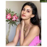 Amyra Dastur Instagram – Will you tolerate the strangeness inside of me, the quirks of my soul? Mumbai, Maharashtra