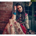 Amyra Dastur Instagram - This gypsy heart just needs to wander. Wander to undiscovered mountains and caves that guard the mysteries of this world. I will unturn every stone, I will walk every unpaved path, I will dive through the darkest seas, just to discover the secrets that were only meant for me. 👁‍🗨 . . . 📸 @flamingo.productions @being_flamingo 📸 Hair & #MUA @kanika_arrora 💄 assisted by @mua_ishita ✨ Styled by @zeel_agarwal 👗 Outfit @maatriz_studio 👑 . . #gypsy #gypsysoul #ethnic #photoshoot Bandra Mitron