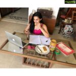 Amyra Dastur Instagram - Nothing better than a healthy-snack to help you counter your hunger pangs in between meals, while keeping your protein intake high. The new Peanut Butter by @funfoods_bydroetker Is an All Natural perfect product to help keep your mini meals healthy - it is 100% Natural with 33% protein. Be natural inside and strong outside. Prepare a delicious Peanut Butter Sandwich or a Peanut Butter shake within minutes. ♥️♥️♥️ Order now on amazon and go #nutsforprotein 💃🏻 . . #healthylifestyle #healthyfood #healthyeating #funfoods #peanutbutter #healthysnack #eatclean #fitnessgirl #highprotein Mumbai, Maharashtra
