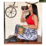 Amyra Dastur Instagram - Protein is an important and integral part of our fitness regime, be it before or after workouts. Thanks to the new Peanut Butter All Natural by @funfoods_bydroetker , I have a great source of protein without the added preservatives and sugars! 💃🏻 It’s packed with 33% protein, to make me strong outside and is 100% natural to keep me natural inside. Order your pack on amazon today and go #nutsforprotein 🌟 . . . #peanutbutter #peanutbuttershake #funfoods #funfoodsbydroetker #eatclean #healthylifestyle #fitnessgirl #yummy #proteinshake #proteinfood #healthyliving Mumbai, Maharashtra