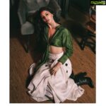 Amyra Dastur Instagram - 📸 @ridgefernandes 👗 @431_88 💄 @nilambkenia Black Frames Studios