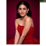 Amyra Dastur Instagram - लाल मिर्च 🌶 . All set in @dollyjstudio for the #amazonfilmfareawards 2020 Curtain Raiser, celebrating the amazing technicians and individuals who bring our films to life! 💫 . Styled by @bornaliicaldeira 👑 assisted by @ivy.konwar . Earrings @azotiique ✨ Rings @ayanasilverjewellery @anmoljewellers 💍 MUA @lifeofmimo_ 💄 Hair by @ashwini_hairstylist 🌟 Shot by @palashvphoto 📸