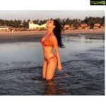 Amyra Dastur Instagram - A little sun, wind in my hair and a good dose of vitamin sea. #2020 ✨ . . #beachlife #goa #beachcation #thecalmbeforethestorm Mandrem Beach