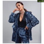 Amyra Dastur Instagram – ✨💎✨ Bling It On ✨💎✨
In @dhruvkapoor for the @gqindia 50 Most Influential Young Indians #powerlist 💫
.
Jewellery 💎 Necklace & Rings @diamantinafinejewels 💎 Earrings @caratlane 💎
Styled by @malvika_tater @wardrobist 👑
@makeupbyriddhima 💄
📸 @divrikhyephoto Breach Candy