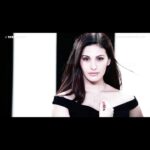 Amyra Dastur Instagram - “Your personal style says a lot about you”; a statement that I live by! 🌟 Watch @tanghavri as she picks out a few stunning pieces of jewellery by @miabytanishq for me and three other beautiful ladies, as she styles us up to reflect each of our own unique personalities ♥️💎 Follow this space for more exciting stuff that’s coming up!!! . . @greenroomnow #mia #tanishq #miabytanishq #jewellery #miadivas #shopjewellery #shop #bollywood #fashion #style #stylish #chic