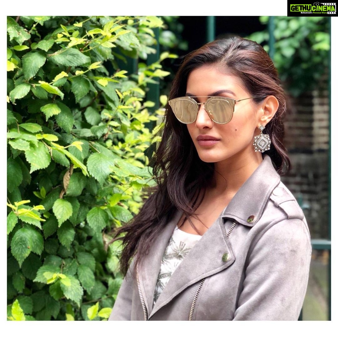 Amyra Dastur Instagram - Move with integrity and intention, even when it feels like no one is paying attention.