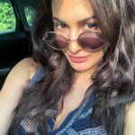 Amyra Dastur Instagram - ☀️That Sunny Saturday Selfie 🕶 Marine Drive Mumbai