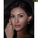 Amyra Dastur Instagram - “Be careful of what you ignite. Because honey, you wanted a spark ... but she, she’s a wildfire!” - #realmoftheravenpoetry ✨ . . 📸 @tianakamtephotography Carter Road