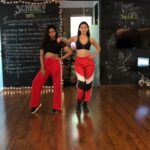 Amyra Dastur Instagram – That #fridayfeeling 💃 #ilikeit 🥳
@anasua.chowdhury 💋 Bandra Pali Hill