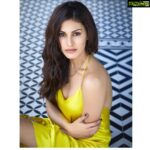 Amyra Dastur Instagram - “With silken skin and bambi eyes. Rosy cheeks and velvet thighs. Luscious lips, a kiss delicious. She’ll fulfil all of your wishes. With her cotton candy smile, she is your heart’s desires. Careful you don’t get burned, for she’s a soul on fire” - #michelleschaper ☀️ . 📸 Shot by @tianakamtephotography 📷 💄 Make up and Hair by @makeupandhairbystacy 👑 Bandra West