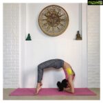 Amyra Dastur Instagram - Stronger than yesterday 🙏🏻 . . @umeshhasolkar 📸 . . #yoga #fitnessmotivation #fitnessgirl #strengthtraining #mindovermatter #flexibility #selfimprovement #discipline Mumbai, Maharashtra