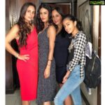 Amyra Dastur Instagram – A sister picture 🎀💋♥️
.
.
@nishasippy @choksikamelia @diasippy 👑 Malabar Hill, Maharashtra, India