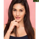 Amyra Dastur Instagram – I wouldn’t trust those deep #browneyes … There’s something dark inside them.
They hold her secrets far too well and you’ll never get passed her smile. Mumbai, Maharashtra