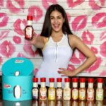 Amyra Dastur Instagram - Found the perfect range of Dressings to keep up with my active lifestyle! @funfoods_bydroetker #zerofatdressings are here and I’m totally in love with all its tasty variants 😁❤️ Now my every meal is zero fat and extra tasty since there are so many variants to choose from!!!#zerofatzeroguilt Follow @funfoods_bydroetker for more exciting recipes made with Zero Fat Dressings! 💃💃💃 Mumbai, Maharashtra