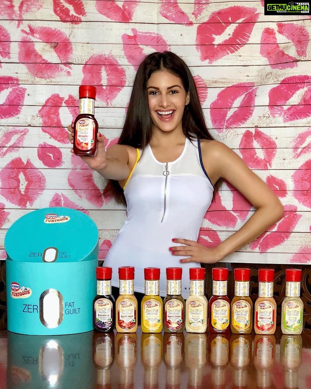 Amyra Dastur Instagram - Found the perfect range of Dressings to keep up with my active lifestyle! @funfoods_bydroetker #zerofatdressings are here and Iβm totally in love with all its tasty variants πβ€οΈ Now my every meal is zero fat and extra tasty since there are so many variants to choose from!!!#zerofatzeroguilt Follow @funfoods_bydroetker for more exciting recipes made with Zero Fat Dressings! πππ Mumbai, Maharashtra
