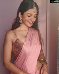 Anaika Soti Instagram - 📸- @they_see_sharaab