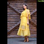 Anasuya Bharadwaj Instagram - Feeling Sunflower-y today 🌻 For #MasterChefTelugu #tonyt 8:30pm onwards only on @geminitv ❤️ Outfit & Styling : @gaurinaidu 💛 PC: @valmikiramuphotography 🌝