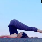 Andrea Jeremiah Instagram - L E T G O 🌸 📸 @soondah_wamu #yoga #asana #wellness #fitness #lockdown #staystrong #staymotivated #staypositive