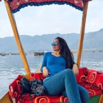 Andrea Jeremiah Instagram - 🛶 📸 @prasssh7 #dallake #kashmir