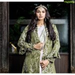 Andrea Jeremiah Instagram - 🐉🍃 📸 @soondah_wamu MUH @prakatwork @motwanikiara Styling @amritha.ram Jacket @kasturikundal saree @warpnweftbysagrikarai Jewelry @sangeetaboochra PR @fashionsignatureofficial Location @synckofficial