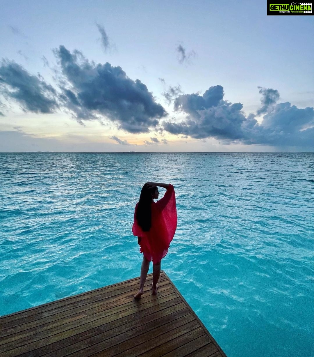 Andrea Jeremiah Instagram - Maldives you beauty…. Until we meet again 💕 @sunsiyamiruveli @sunsiyamresorts @pickyourtrail #unwraptheworld #letspyt #iruveli #sunsiyamresorts #setyourselffree #pickyourtrail #visitmaldives #maldives #tropicalvibes #beachvibes #travel #travelgram Sun Siyam Iru Veli