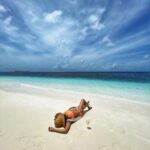 Andrea Jeremiah Instagram - Castaway 🏝 @sunsiyamiruveli @sunsiyamresorts @pickyourtrail #unwraptheworld #letspyt #SetYourselfFree #pickyourtrail #iruveli #sunsiyamresorts #sunsiyamiruveli #maldives Sun Siyam Iru Veli