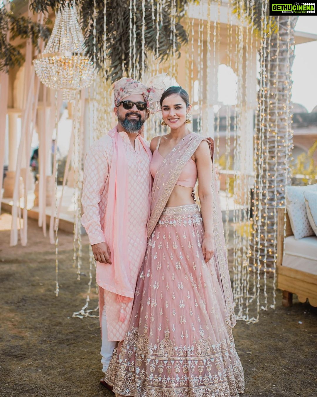 Angira Dhar - 73.6K Likes - Happy 2022 from Mr & Mrs