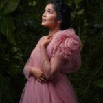 Anikha Instagram - ♀️ Photography: @jstn_pol Designer: @zohibzayi Mua:@shiva_makeover Hair: @vijaylakshmi._bridalmakeover2 Outfit: @khalifcelebration Videography:@sajil_sasikumar