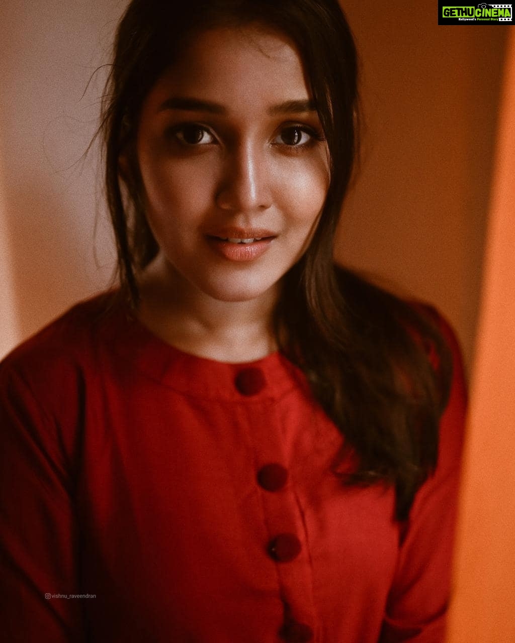 Anikha Instagram - @azminfashion is launching a fun new collection which will be available on their website, Link in bio to avail a 5% DISCOUNT on all purchases. @vishnu_whiteramp @nashash_makeover