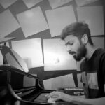 Anirudh Ravichander Instagram - #RenduKaadhal composing session ❤️❤️