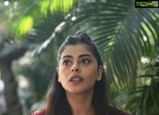 Anisha Victor Instagram - 🌿☘️🌱 #portrait #photography #sobo #southbombay #maharashtra #India 📷 @sudopicia Colaba, Maharashtra, India