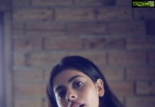 Anisha Victor Instagram - कच्चा 🥭 #ethnic #saree #chennai #tamilnadu #india #photography #portrait #portraitphotography Chennai, India