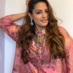 Anita Hassanandani Instagram – 🌸