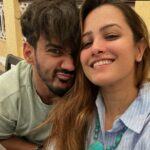 Anita Hassanandani Instagram - Why are husbands irritating ?😂🤣😂🤣
