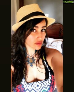 Anjali Lavania Instagram - I am ready for my beach day 🥰😍

Smell the sea and feel the sky - Let your spirit and soul flyyyyy ...I love you Goa you light up my heart with a love for life that makes me glow. 

Do you prefer the mountains or the sea? 

#summerglow #iloveyougoa #anjalilavania #ootd