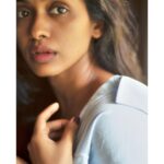 Anjali Patil Instagram - I fail at it. I fall at its feet. I rise higher in it. I dive deeper in it. Leave me alone if your heart is plagued with fear and attention holed with fickleness. Try something easy. Though, Love is simple. No space for duality in it. No you, No me. Only Truth, Consciousness and Happiness in all the possible forms. #loverforlife with 📷 @na_zia_khan