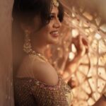 Anjana Rangan Instagram - Shot by @anitakamaraj MUA : @makeupartistrybykavithasekar Classic Banaras lehenga by @studio149 Hair stylist : @hairstylist_rajee1111