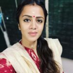 Anjana Rangan Instagram - My New year has officially begun. Prayed for everyone’s health happiness and peacefulness..! For everyone who have been facing tough times, let this year be a new beginning filled with positivity and good vibes❤️ loads of love to all of you who have been wishing me and checking up on me from the morning on social media and whatsapp. Indebted for life for all the unconditional love u guys have been showering on me. ❤️❤️❤️ Happy Happy New Year guys✨