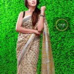 Anjana Rangan Instagram – Saree : @kanakadharadrapes 
Photography : @creativeweddingphoto