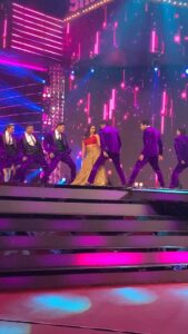 Anju Kurian Instagram - Jugnu 🤟🏻❤️‍🔥🤙🏻 Loving it @badboyshah #jugnu #trendingsongs #badshah #viral #reelsinstagram #dance #trendingreels #jugnuchallenge
